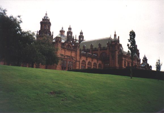 09-glasgow-kelvingrove-museum